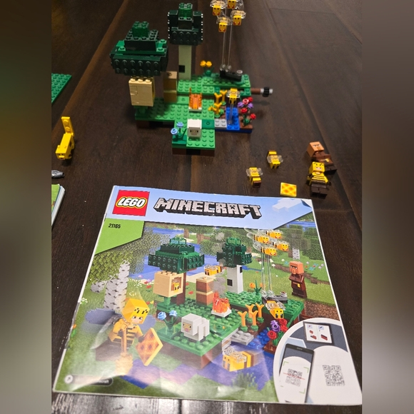LEGO Minecraft Panda nursery  21158  Bee farm 21165 Retired figures toys movie - Picture 5 of 8